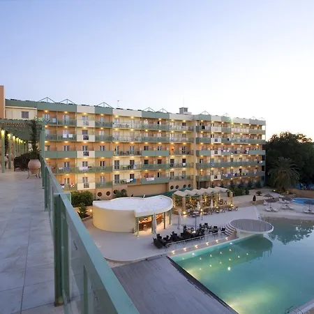 Saint Constantine Aparthotel 3*