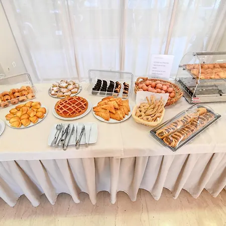 Aparthotel Saint Constantine 3*