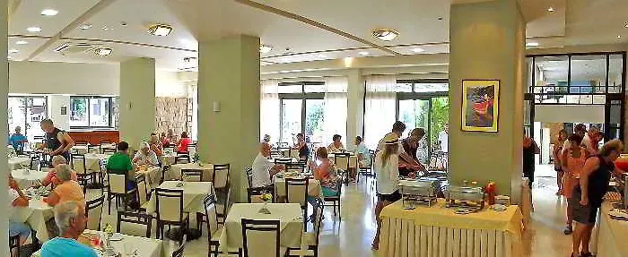 Saint Constantine Lägenhetshotell Kos