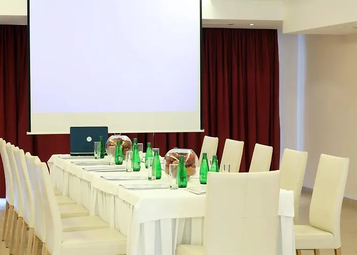 Saint Constantine شقة فندقية 3*