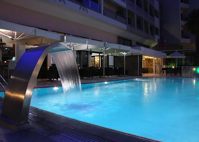 Saint Constantine بلدة كوس