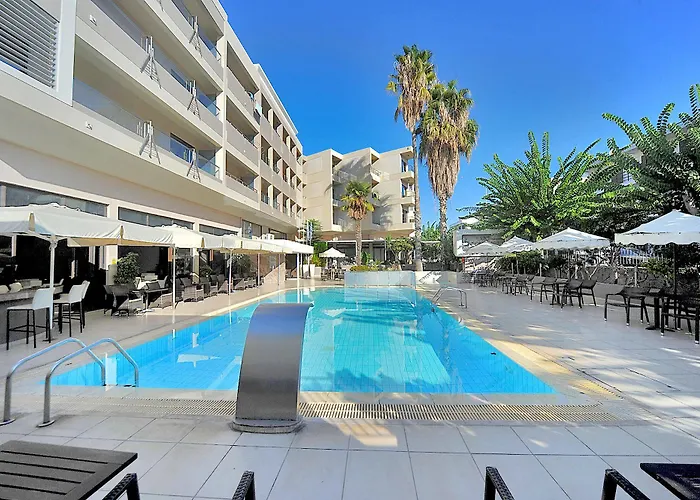 Lägenhetshotell Saint Constantine 3*