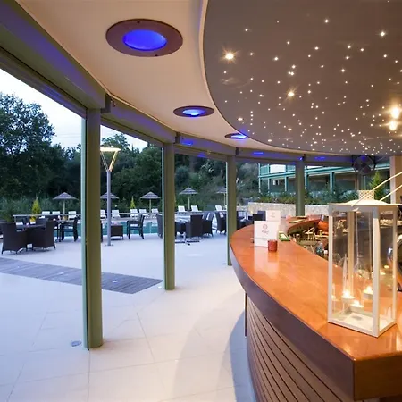 アパートホテル Saint Constantine